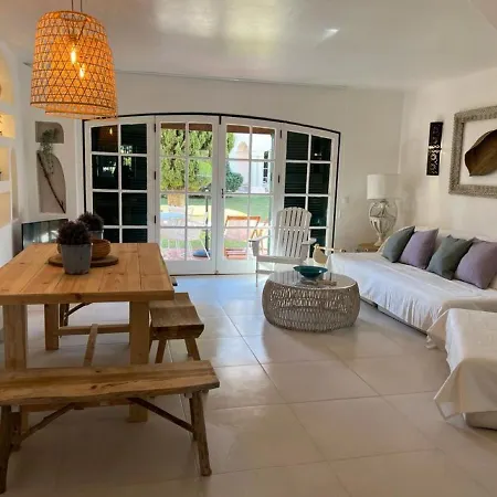 T3 Townhouse Old Village Casa vacanze