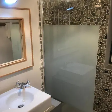 T3 Townhouse Old Village Nyaraló