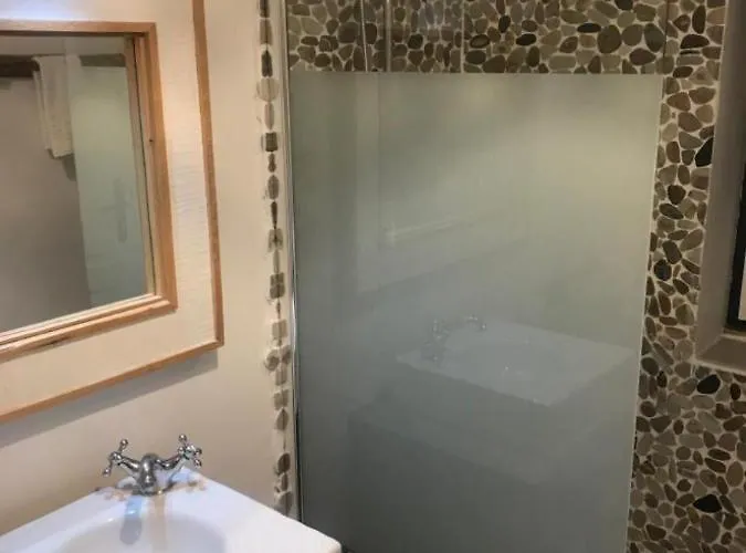 T3 Townhouse Old Village بيت للعطل